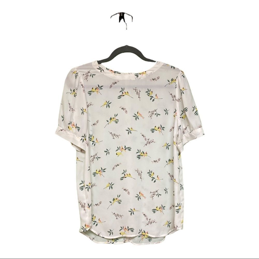 Loft Birds Short Sleeve Button Back